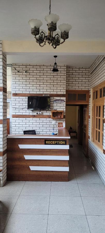 Hotel Snow Country Villa Manāli Zewnętrze zdjęcie