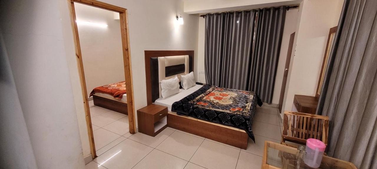 Hotel Snow Country Villa Manāli Zewnętrze zdjęcie