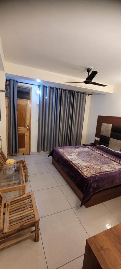 Hotel Snow Country Villa Manāli Zewnętrze zdjęcie