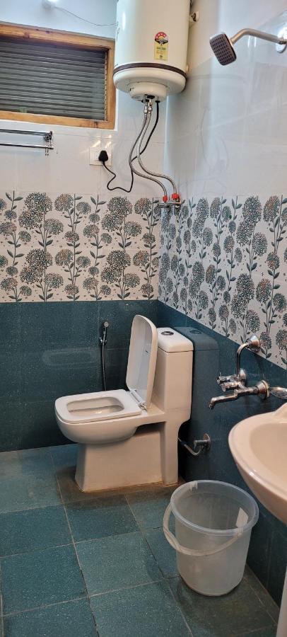 Hotel Snow Country Villa Manāli Zewnętrze zdjęcie