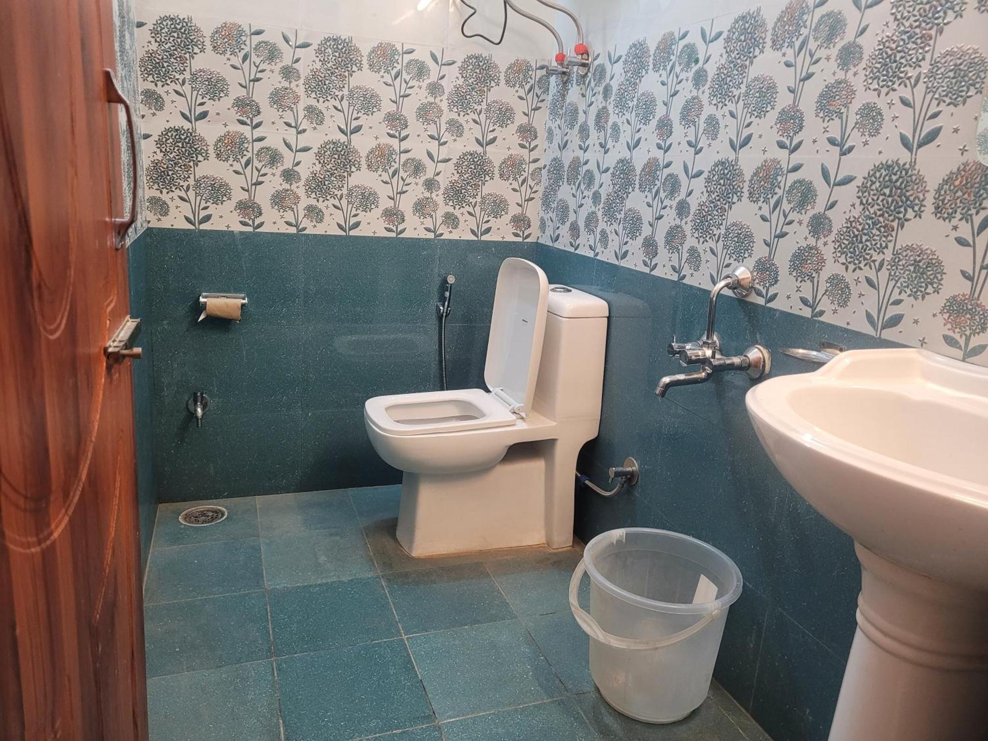 Hotel Snow Country Villa Manāli Zewnętrze zdjęcie
