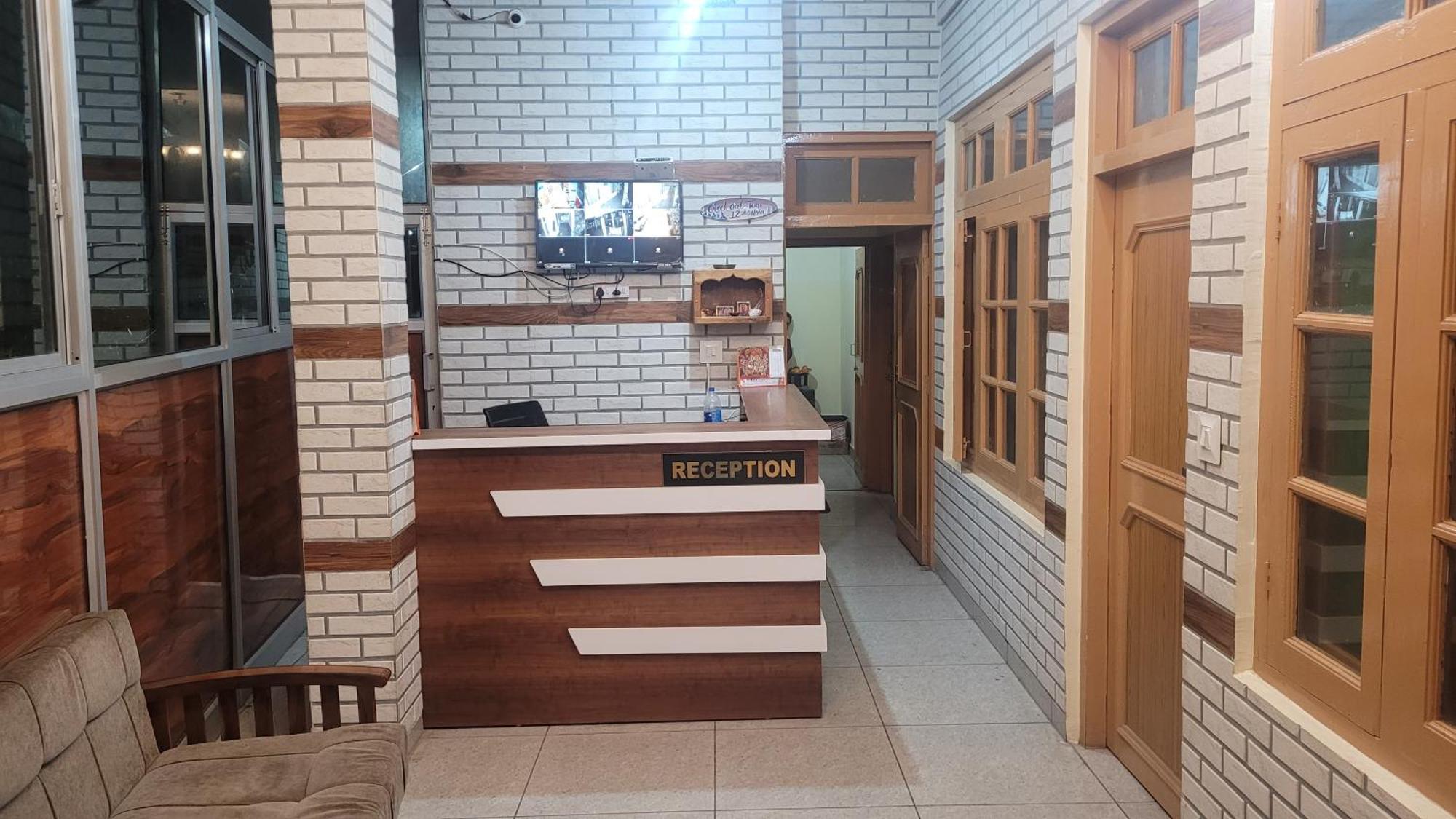 Hotel Snow Country Villa Manāli Zewnętrze zdjęcie